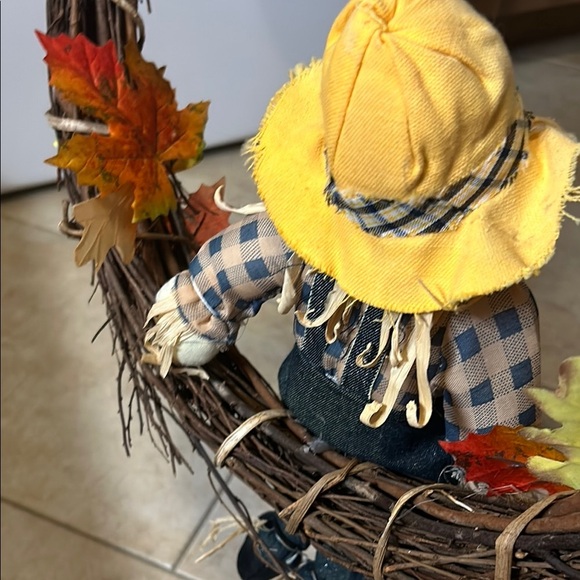 Autumn Leaf Wreath with Scarecrow Decor - Picture 8 of 11